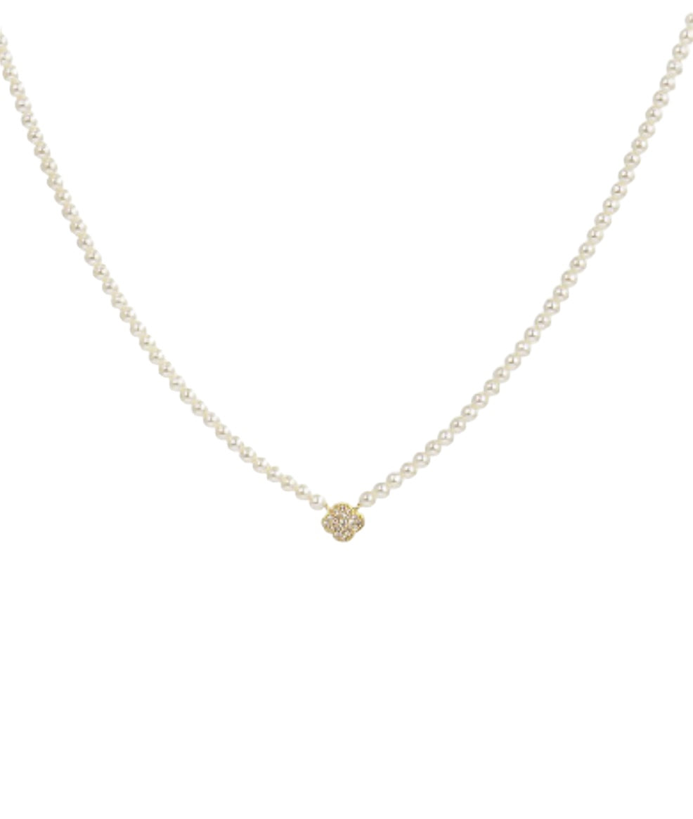 Clover Pendant Pearl Chain Necklace