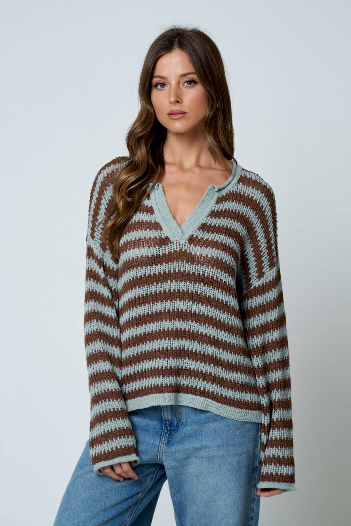 STRIPE RAW EDGE SPLIT NECK SWEATER