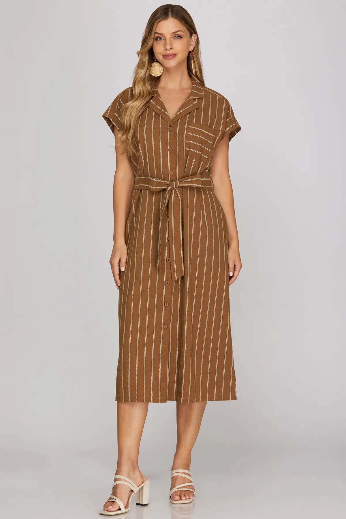 DROP SHORT SLEEVE WOVEN STRIPED BUTTON DOWN MIDI DRESS WITH WAIST TIE AND POCKETS