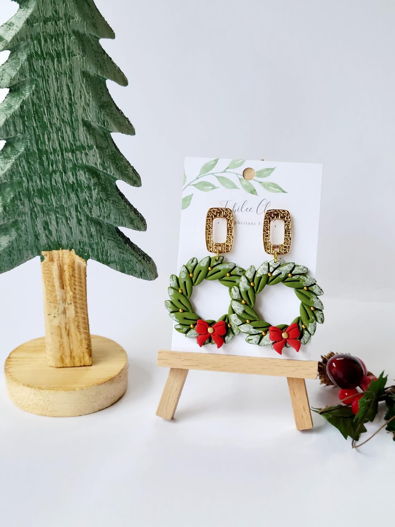 Christmas Wreath Earring