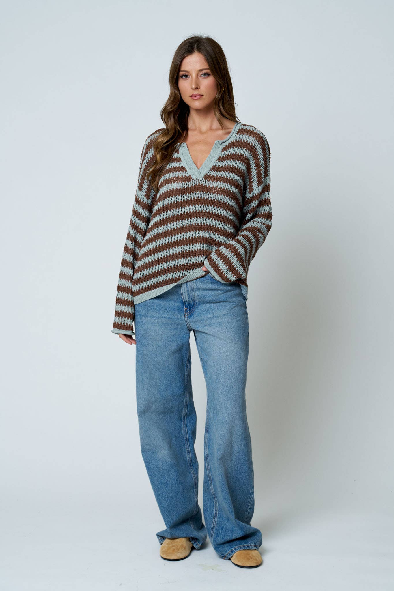 STRIPE RAW EDGE SPLIT NECK SWEATER