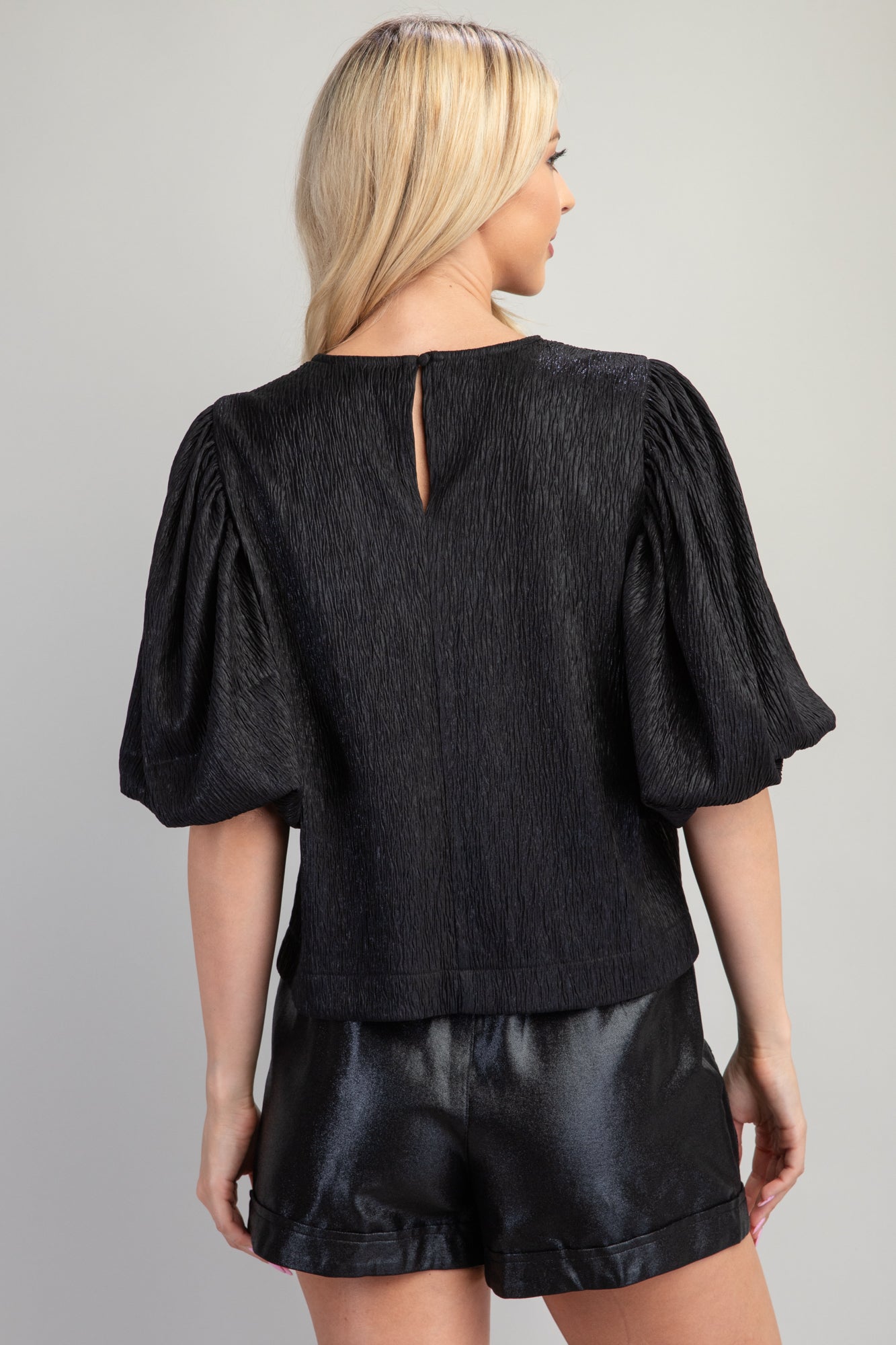 Round Neck Balloon Sleeved Blouse