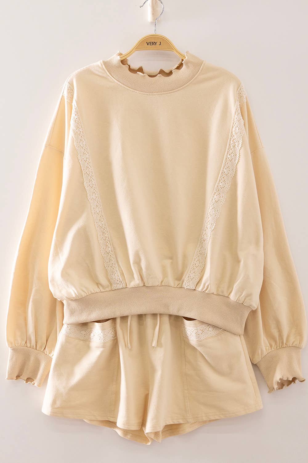 Cinnamon & Lace Lounge Set