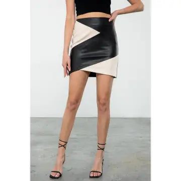 Monochrome Edge Skirt